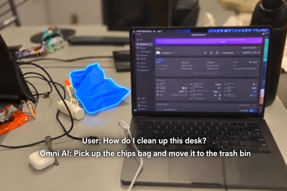 Guided Mode: a chips bag on a desk highlighted in blue, with the caption telling the user to move it to the trash. Screenshot by Tim Roch